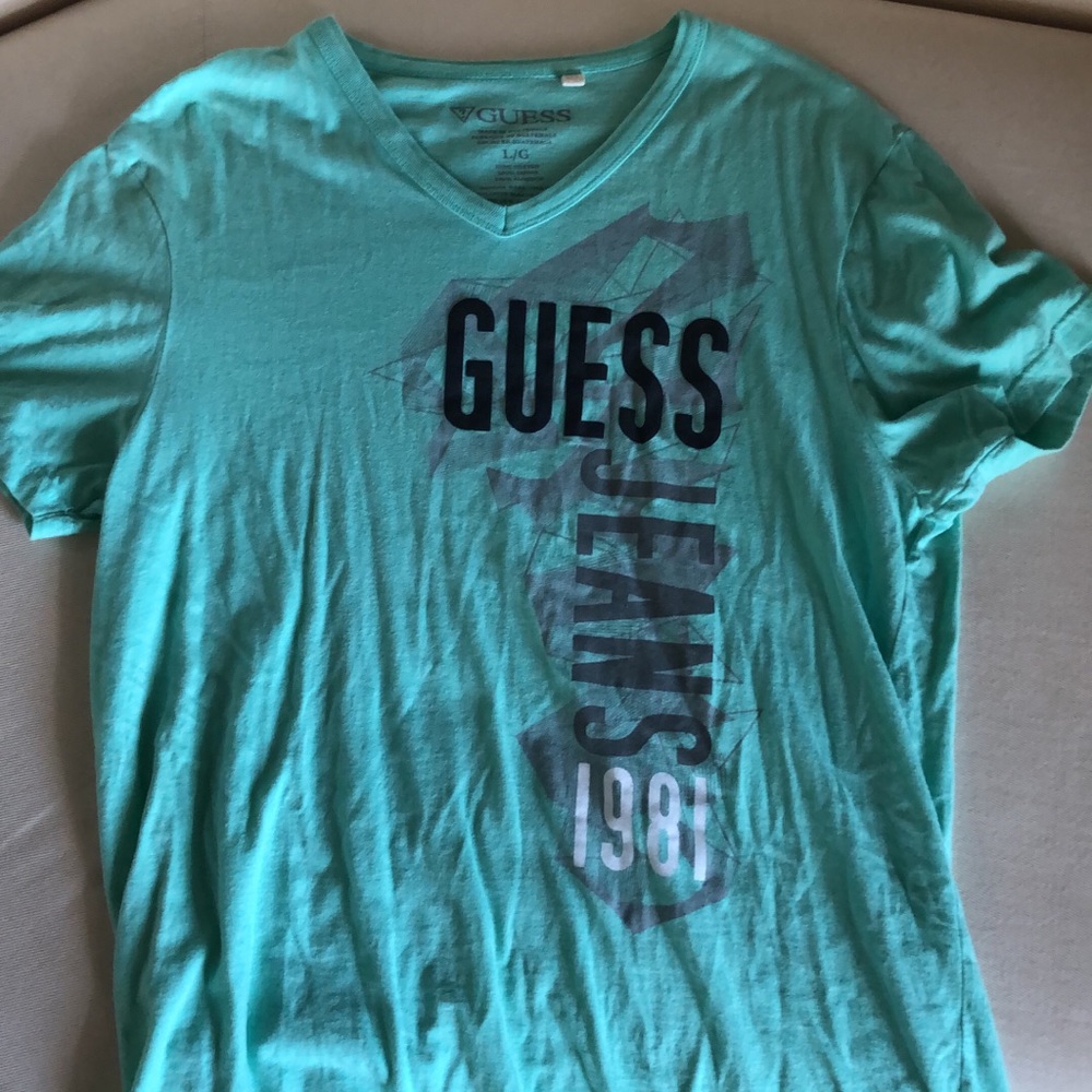 Men’s guess shirt